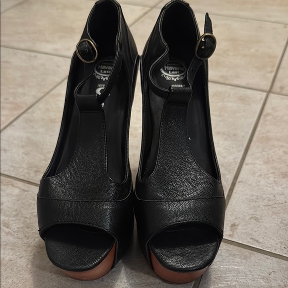 Jeffrey Campbell Black and Brown Platform Heels - Picture 2 of 7